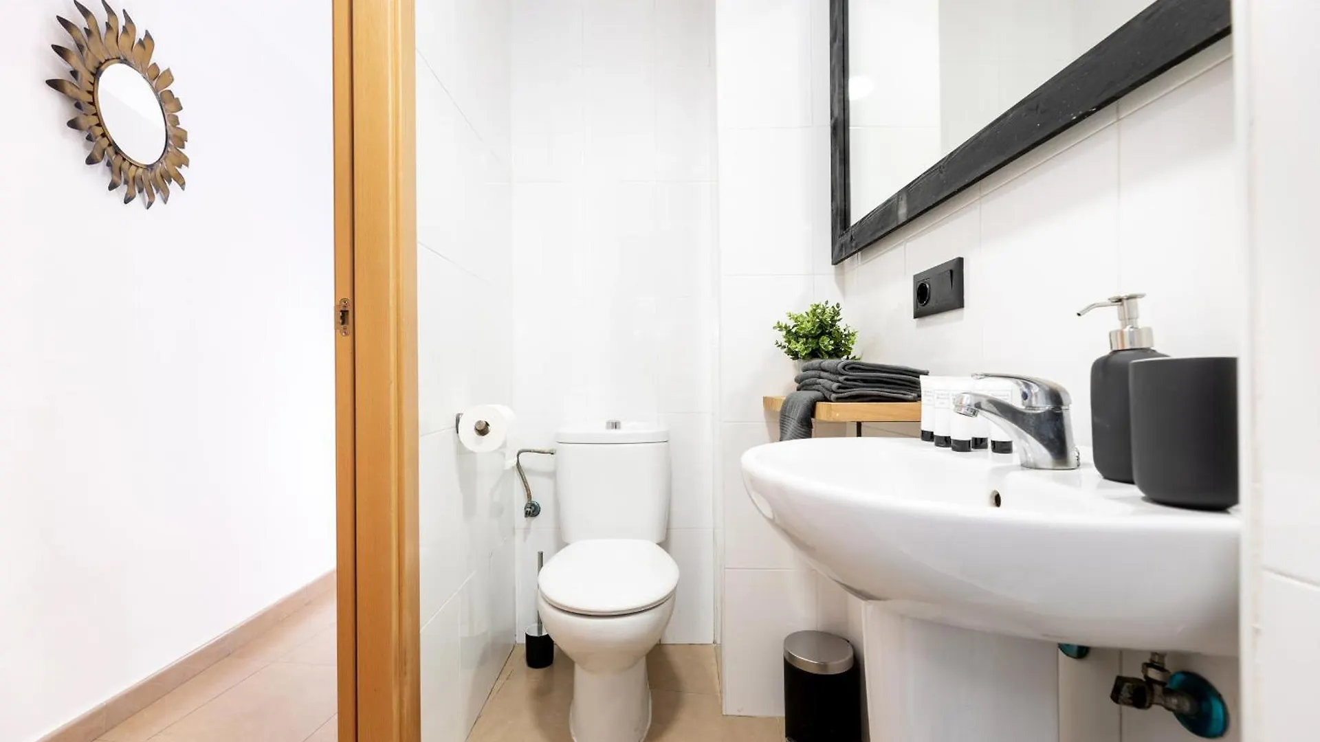 Luxury Suite Puerta De La Alhambra Granada 0*,  Spanien